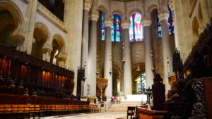 【カメラ基礎知識09】なぜか惹かれる写真の秘密。プロが操る「視覚的フロー」5つの基本テクニック【なぜか惹きつけられる写真の秘密】